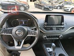 نيسان ألتيما